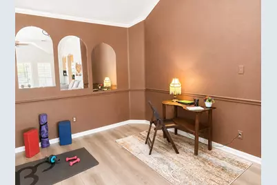 6800 Forest Hills Drive, Plano, TX 75023 - Photo 22