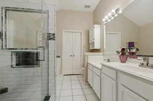 6800 Forest Hills Dr, Plano, TX 75023 - Photo 12
