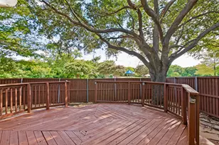 6800 Forest Hills Dr, Plano, TX 75023 - Photo 14