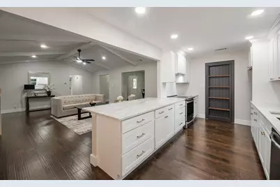 302 Shady Hill Drive, Richardson, TX 75080 - Photo 4