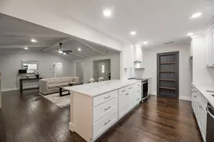 302 Shady Hill Dr, Richardson, TX 75080 - Photo 4