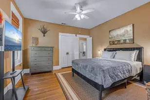 4303 Vandelia St, Dallas, TX 75219 - Photo 10