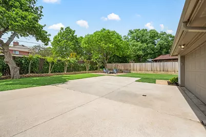 7509 Kingswood Court, North Richland Hills, TX 76182 - Photo 38