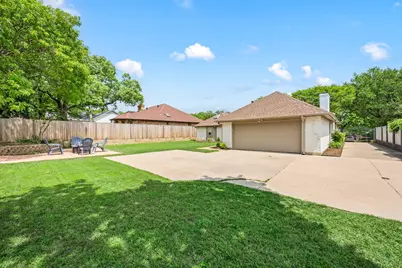 7509 Kingswood Court, North Richland Hills, TX 76182 - Photo 36