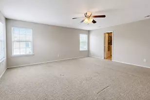 5444 Presidio Dr, Grand Prairie, TX 75052 - Photo 18