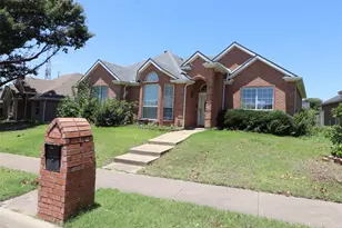 4041 Brazos Dr, Carrollton, TX 75007 - Photo 2