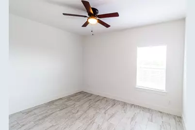 540 Highview Court, Godley, TX 76044 - Photo 18