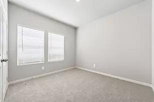180 Teton St, Greenville, TX 75402 - Photo 4