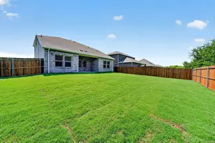 180 Teton St, Greenville, TX 75402 - Photo 34