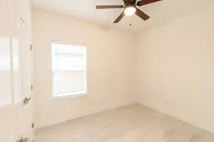 536 Highview Ct, Godley, TX 76044 - Photo 8