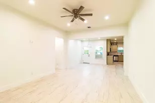 536 Highview Ct, Godley, TX 76044 - Photo 4