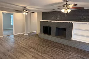 812 Stratford Dr, Bedford, TX 76021 - Photo 4
