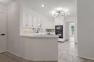 108 Spring Creek St, Lacy Lakeview, TX 76705 - Photo 14