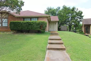 405 Pogue St, Cedar Hill, TX 75104 - Photo 1