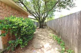 405 Pogue St, Cedar Hill, TX 75104 - Photo 12
