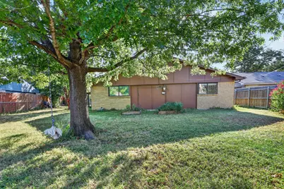 3110 Edelweiss Drive, Grand Prairie, TX 75052 - Photo 18