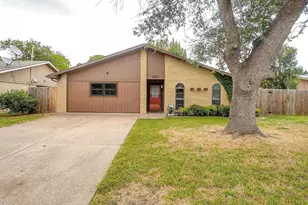 3110 Edelweiss Dr, Grand Prairie, TX 75052 - Photo 1