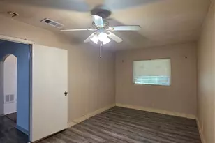 6255 Truman Dr, Fort Worth, TX 76112 - Photo 14