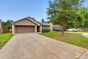3015 Briarbrook Dr, Seagoville, TX 75159 - Photo 2