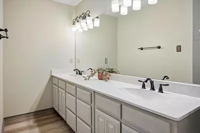 1929 Lavaca Trail, Carrollton, TX 75010 - Photo 18