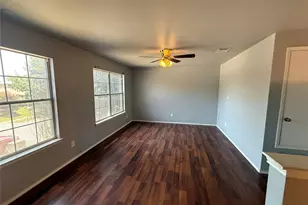 1329 Falcon Dr, Dallas, TX 75051 - Photo 4