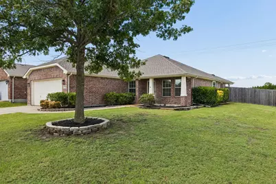 743 Cedar Cove Drive, Princeton, TX 75407 - Photo 2