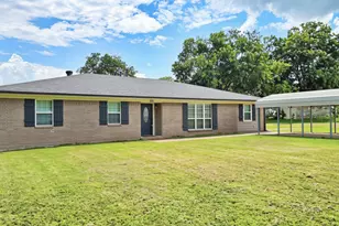 221 S Ave C, Point, TX 75472 - Photo 2