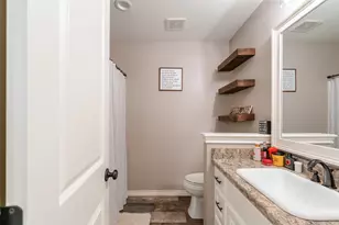 221 S Ave C, Point, TX 75472 - Photo 22