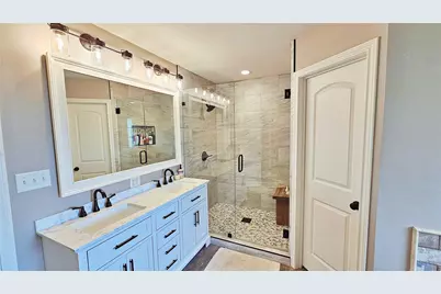 221 S Avenue C, Point, TX 75472 - Photo 12