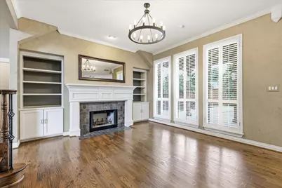 2526 Fallview Lane, Carrollton, TX 75007 - Photo 6