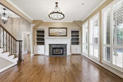 2526 Fallview Lane, Carrollton, TX 75007 - Photo 8