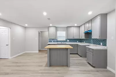 3523 Dutton Drive, Dallas, TX 75211 - Photo 2