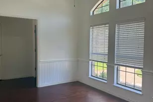 2907 Sweet Briar St, Grapevine, TX 76051 - Photo 4
