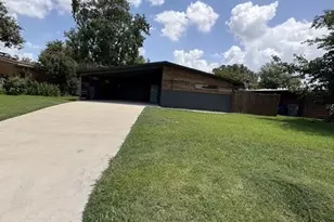 3609 Seguin Dr, Dallas, TX 75220 - Photo 2