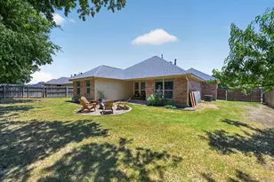 127 North Point Dr, Krum, TX 76249 - Photo 24