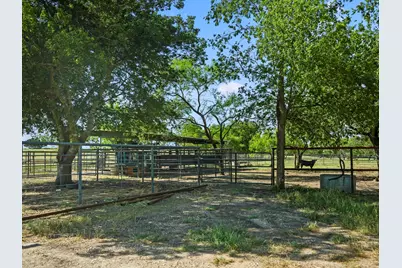 1042 Highway 174, Meridian, TX 76665 - Photo 10
