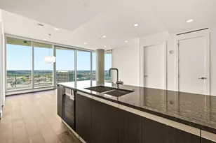 3130 N Harwood St, Dallas, TX 75201 - Photo 6