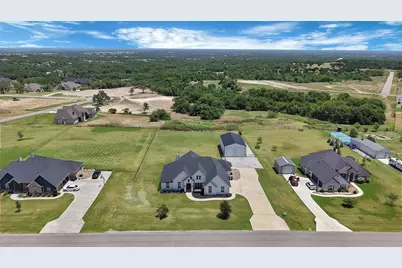 244 Harvard Lane, Springtown, TX 76082 - Photo 34