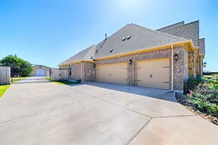3841 Karen Rd, Midlothian, TX 76065 - Photo 4