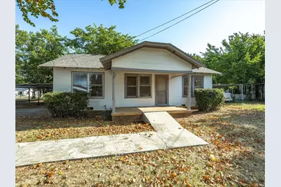 630 W Thompson Street, Jacksboro, TX 76458 - Photo 1