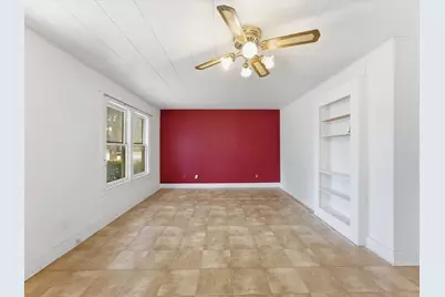 630 W Thompson Street, Jacksboro, TX 76458 - Photo 4