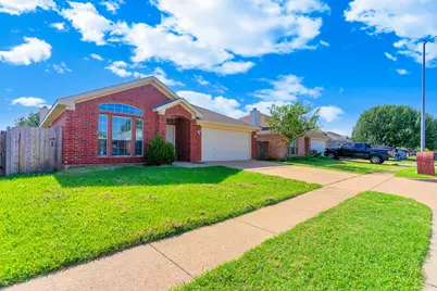 7321 Grass Valley Trail, Fort Worth, TX 76123 - Photo 2