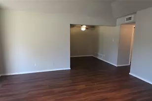 6717 Loma Vista Dr, Fort Worth, TX 76133 - Photo 4