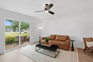 4318 Overlook Ct, Granbury, TX 76049 - Photo 2