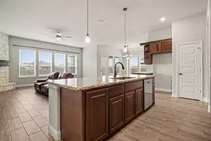 12601 Panther Creek Dr, Godley, TX 76044 - Photo 10