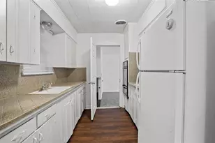 711 N Carroll Blvd, Denton, TX 76201 - Photo 4