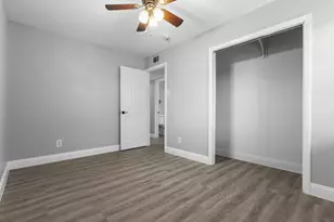2529 Syracuse Dr, Irving, TX 75062 - Photo 22
