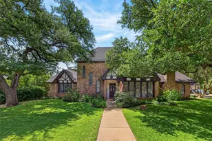 405 Charleston Ct, Hurst, TX 76054 - Photo 1