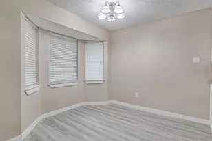 937 Springhill Dr, Burleson, TX 76028 - Photo 8