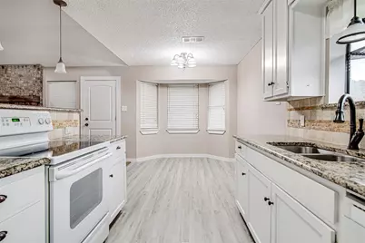 937 Springhill Drive, Burleson, TX 76028 - Photo 6